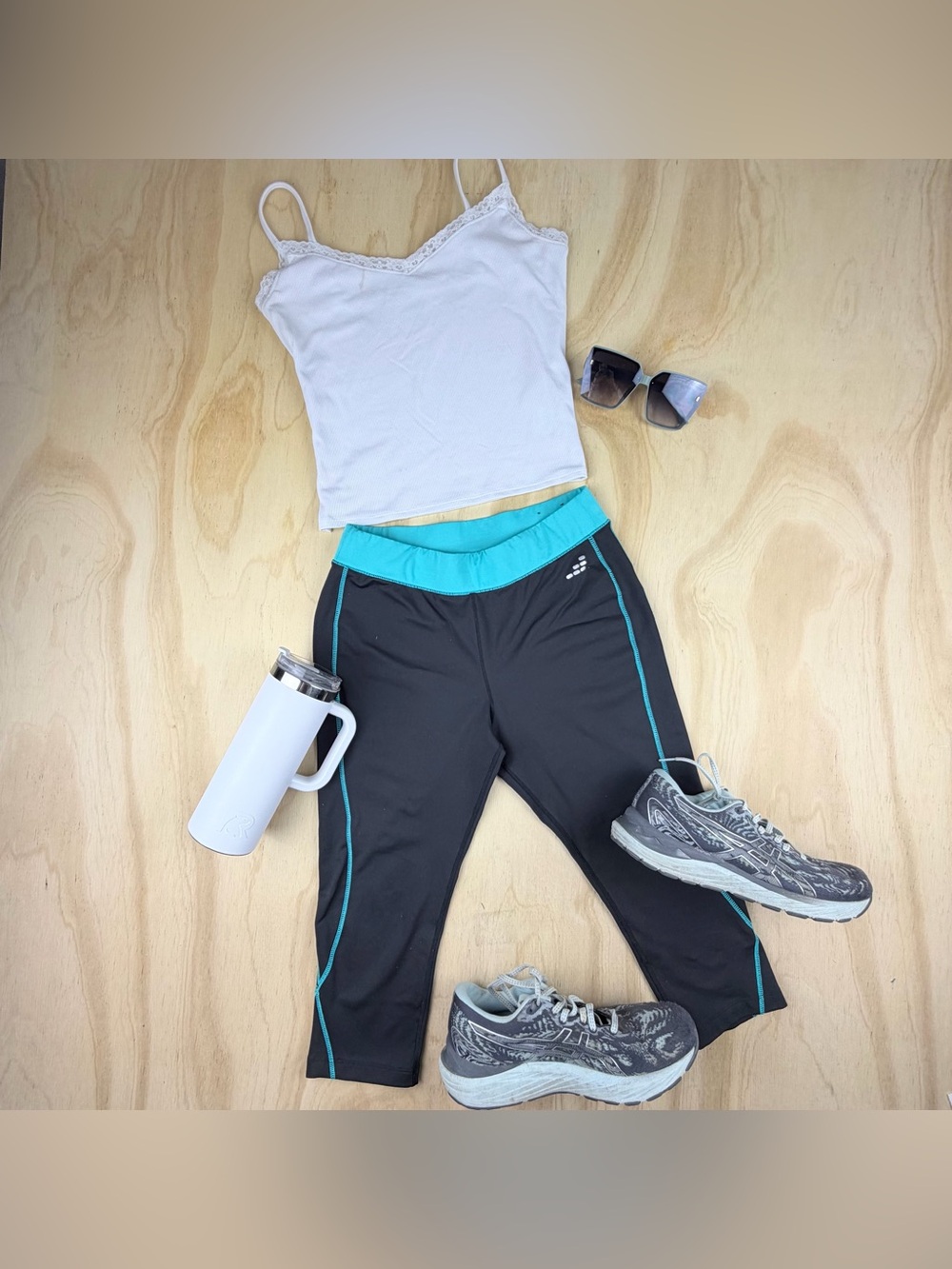 BCG Black Bright Turquoise Athletic Capri Leggings Size Small Workout Gym Active